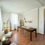La Casa Gialla Apartment